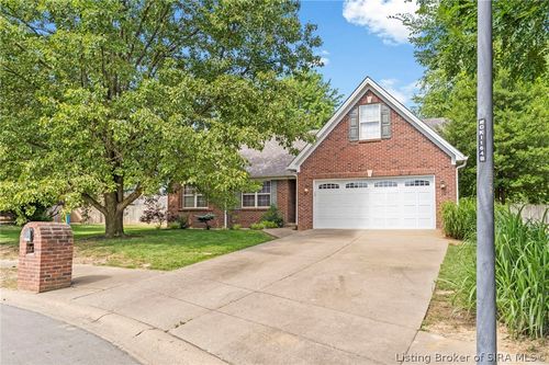 4522 Brandon Cir, Sellersburg, IN, 47172-1764 | Card Image