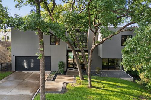 765 Evergreen Hills Rd, Dallas, TX, 75208-2516 | Card Image