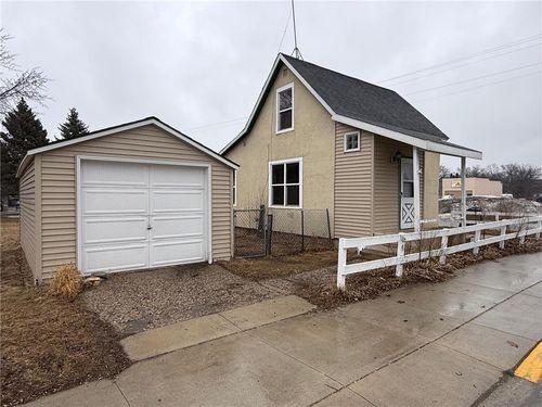 164 Cossairt Ave W, Eden Valley, MN, 55329-1203 | Card Image