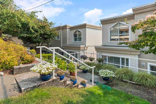 1157 Vidal St, White Rock, BC, V4B3T4 | Card Image