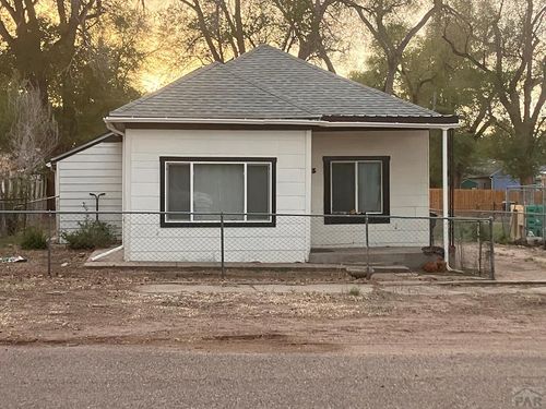 313 S Grand Ave, Manzanola, CO, 81058-5029 | Card Image