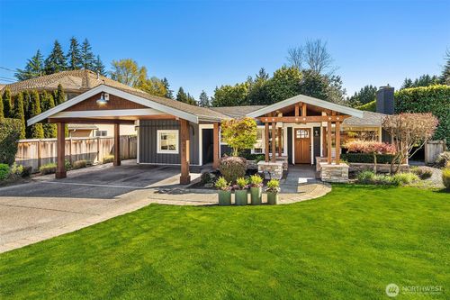 10261 Ne 21st Pl, Bellevue, WA, 98004-2723 | Card Image