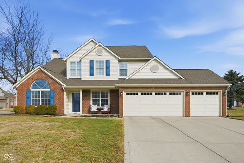 10423 Grasshopper Ct, Noblesville, IN, 46060-8397 | Card Image