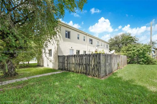 8301-8301 Nw 5th Ave, Miami, FL, 33150-2650 | Card Image