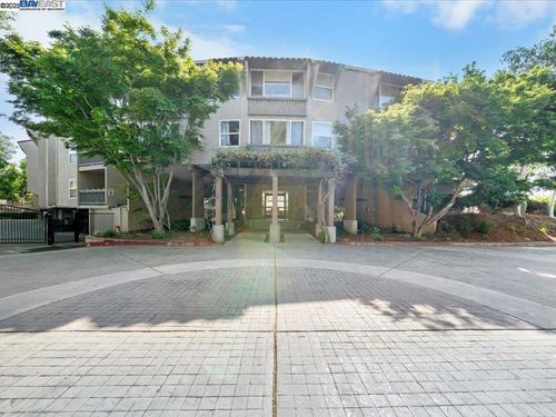 apt-318-1085 Murrieta Blvd, Livermore, CA, 94550-4120 | Card Image