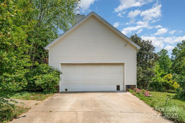 1687 Windy Hill Ln, House other with 3 bedrooms, 4 bathrooms and null parking in Great Falls SC | Image 27