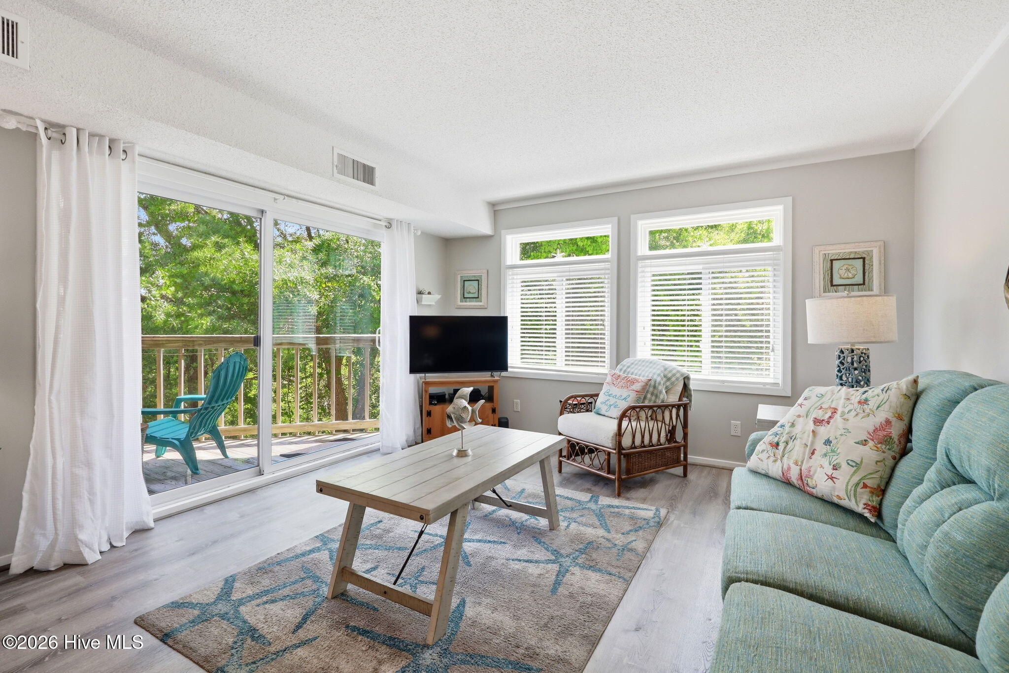 Residential in Pine Knoll Shores 4