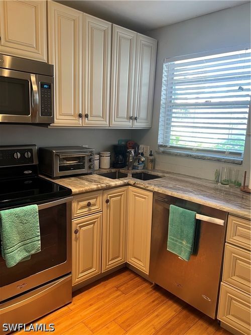 107-501 Forest Lakes Blvd, NAPLES, FL, 34105-2386 | Card Image