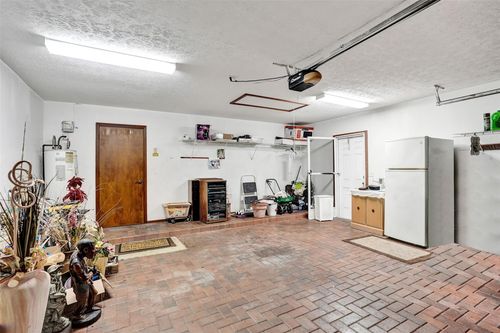 750-766 Se Cavern Ave, Port St Lucie, FL, 34983-2768 | Card Image