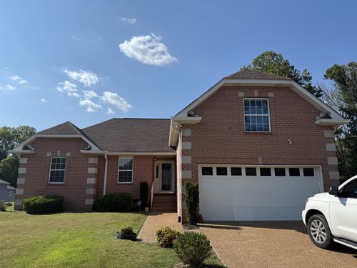 205 Queens Lane Ct, Nashville, TN, 37218-1800 | Card Image