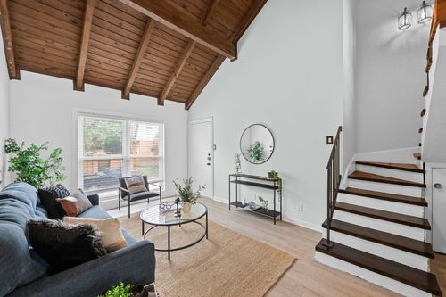 apt-203-743 E Oltorf St, Austin, TX, 78704-5665 | Card Image