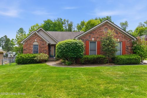 9411 Stonelanding Pl, Louisville, KY, 40272-7200 | Card Image
