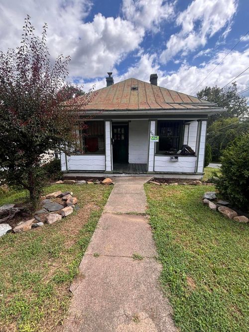 600 Brussels Ave, Clifton Forge, VA, 24422-1106 | Card Image