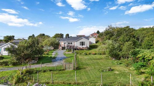 21 Littles Rd, Terence Bay, NS, B3T1Y7 | Card Image