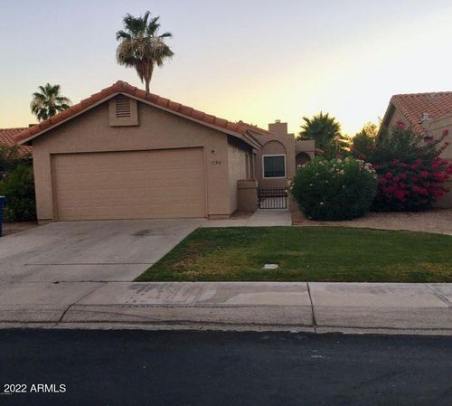 1390 N Ellis St, Chandler, AZ, 85224-8512 | Card Image
