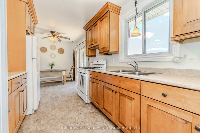 21 Emma St, House other with 3 bedrooms, 2 bathrooms and 4 parking in Princeton ON | Image 17