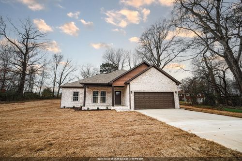 118 A C Curry St, Muscle Shoals, AL, 35661-2782 | Card Image