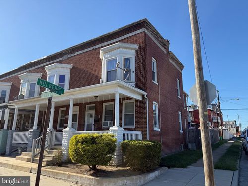 737 Wallace St, YORK, PA, 17403-1336 | Card Image
