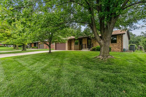 8621 E Chalet Ct, Wichita, KS, 67207-5257 | Card Image