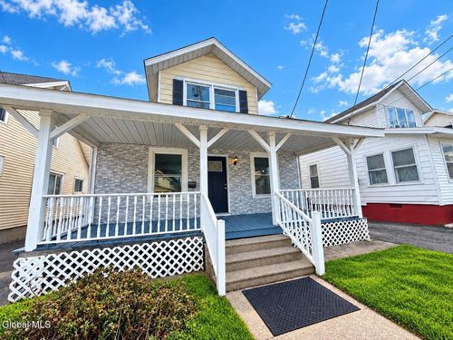 272 Altamont Ave, Schenectady, NY, 12304-4661 | Card Image