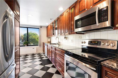 apt-104-400 High Point Dr, Hartsdale, NY, 10530-1125 | Card Image