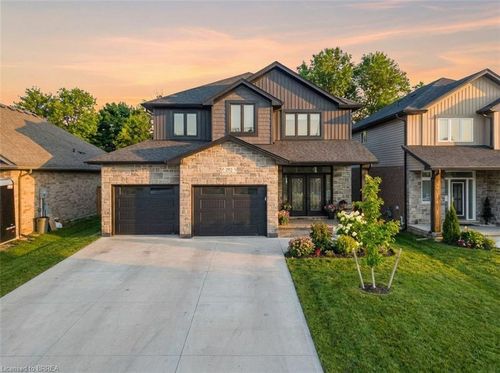 192 Gibbons St, Waterford, ON, N0E1Y0 | Card Image