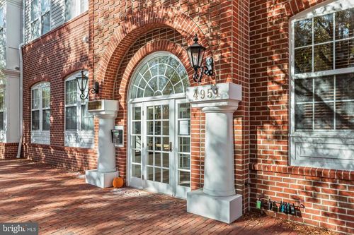 110-4951 Brenman Park Dr, ALEXANDRIA, VA, 22304-7797 | Card Image