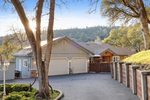 11822 Lodestar Dr, Grass Valley, CA, 95949-8902 | Card Image