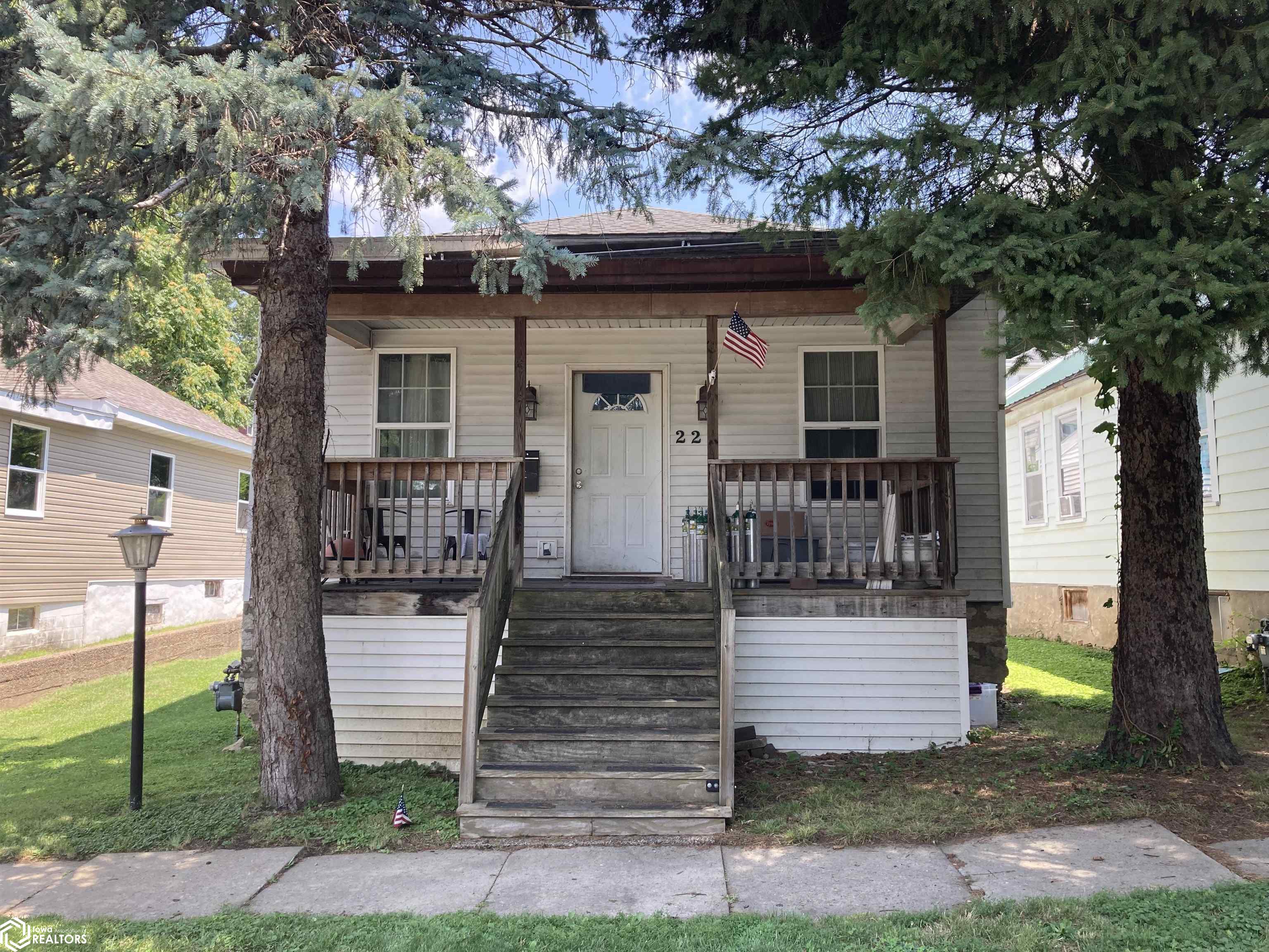 9th St, Burlington, IA 52601