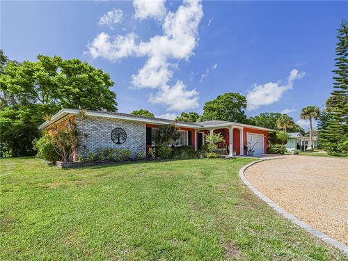 1125 36th Ave, Vero Beach, FL, 32960-4007 | Card Image