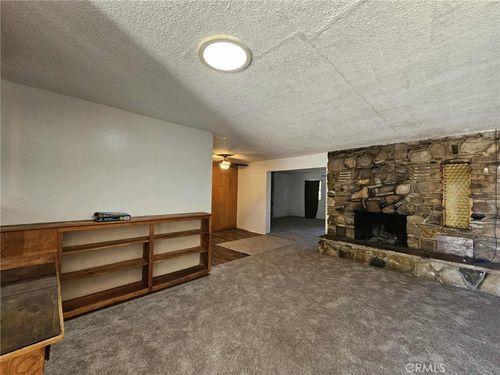 1002 Sheffield St, Santa Ana, CA, 92703-1123 | Card Image