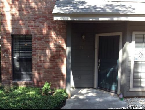 51-51 Chapel Hill Cir, San Antonio, TX, 78240-3903 | Card Image