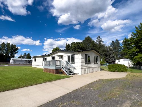 3306 E 4th Ct, Mead, WA, 99021-9654 | Card Image
