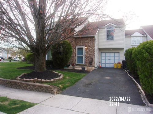 29 Jeffrey Cir, Dayton, NJ, 08810-1431 | Card Image