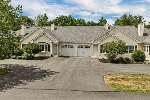 13 Lamplighter Village Rd, Windham, NH, 03087-1356 | Card Image