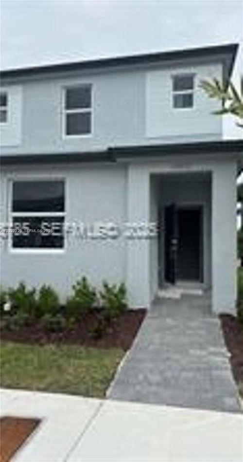 0-27640 Sw 156th Ct, Homestead, FL, 33032-7254 | Card Image
