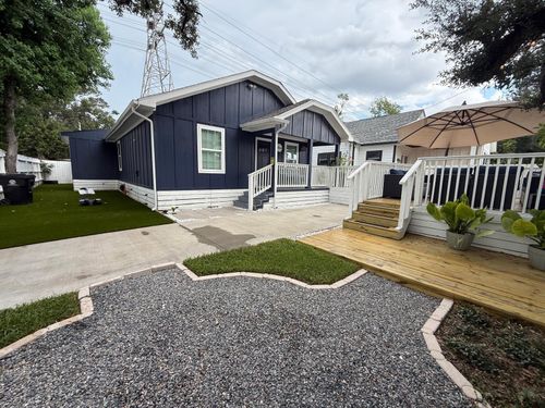 1602 Luzon St, Houston, TX, 77009-7018 | Card Image