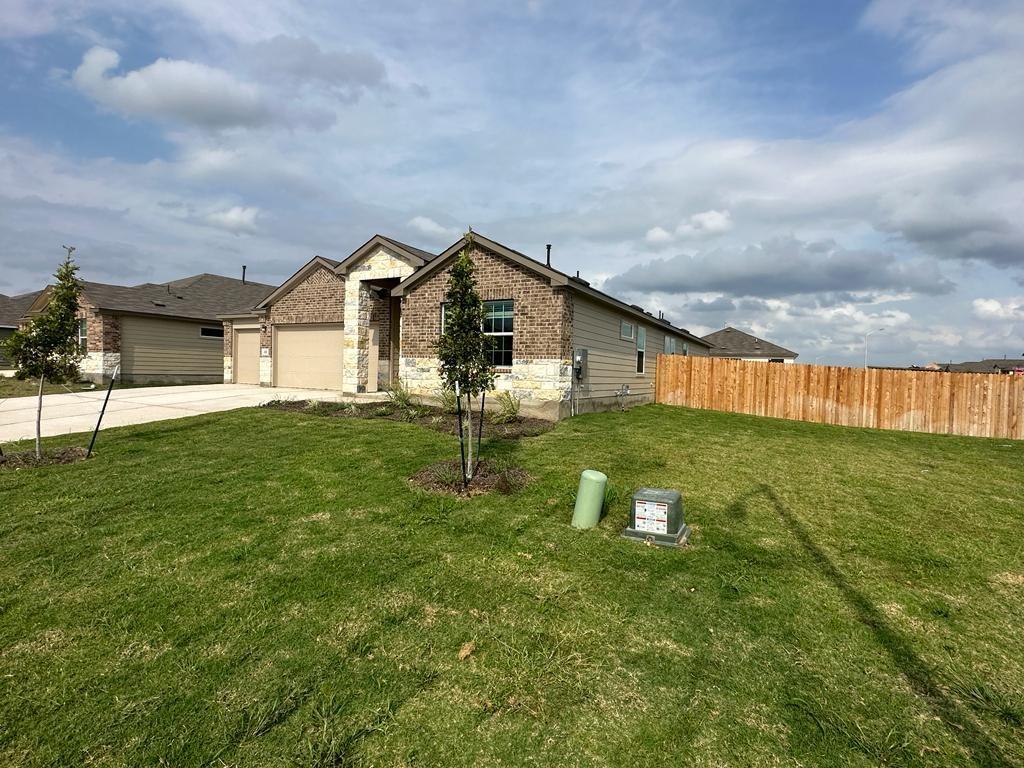 Residential Lease in Kyle 3