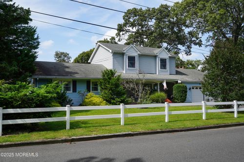 598 Robinhood Rd, Brick, NJ, 08724-4753 | Card Image