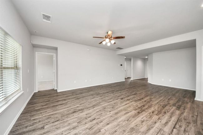 20715 Southern Woods Dr, House other with 4 bedrooms, 3 bathrooms and 2 parking in New Caney TX | Image 18