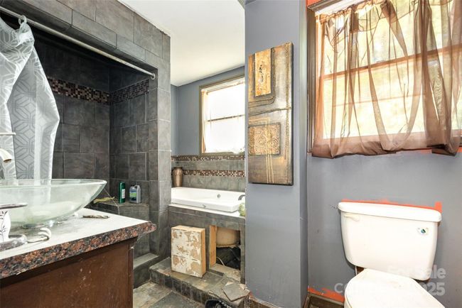 1637 N College Ave, House other with 4 bedrooms, 2 bathrooms and null parking in Newton NC | Image 24