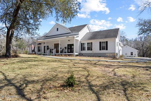 14301 Wolf Run Blvd, Gulfport, MS, 39503-8474 | Card Image