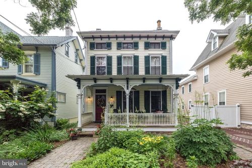 212 W Court St, DOYLESTOWN, PA, 18901-4108 | Card Image