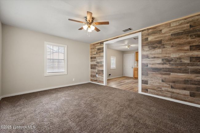 living room | Image 5