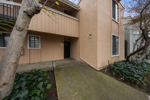 15-3768 N Stockton St, Stockton, CA, 95203 | Card Image