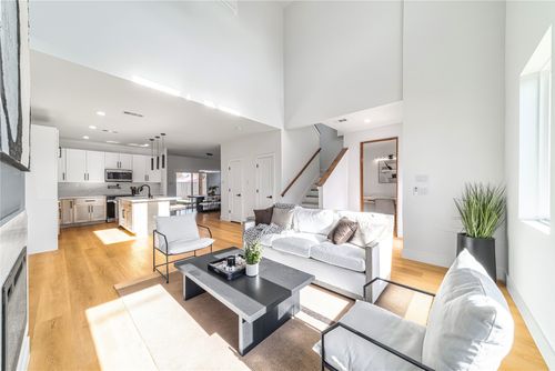 3639 Pueblo St, Dallas, TX, 75212-3530 | Card Image