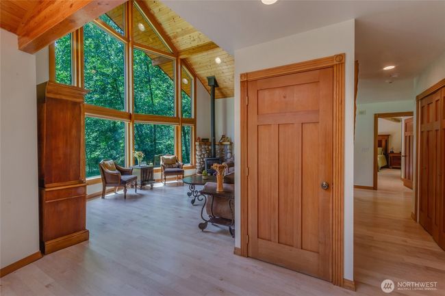 31520 94 Th Ave E, House other with 3 bedrooms, 4 bathrooms and 5 parking in Eatonville WA | Image 7