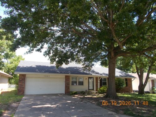 1807 W Swan St, Springfield, MO, 65807-4486 | Card Image