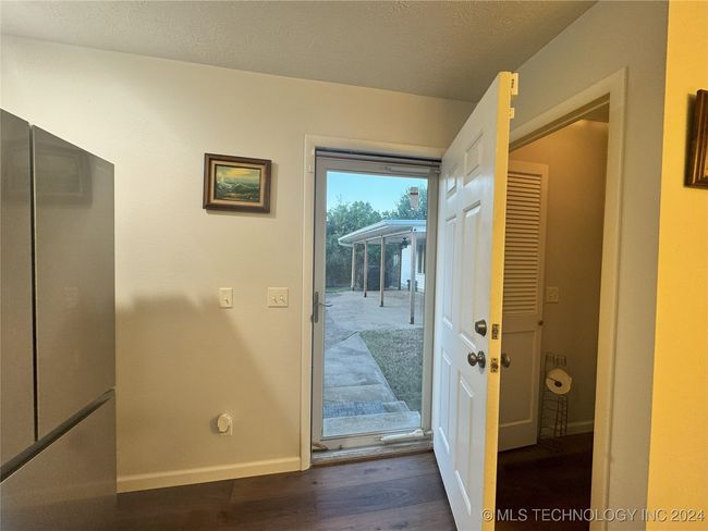 Rear access to backyard from Primary Suite | Image 28