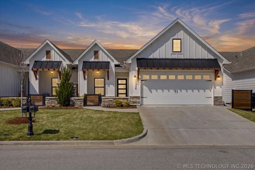 1926 W Imperial St, Broken Arrow, OK, 74011-2910 | Card Image